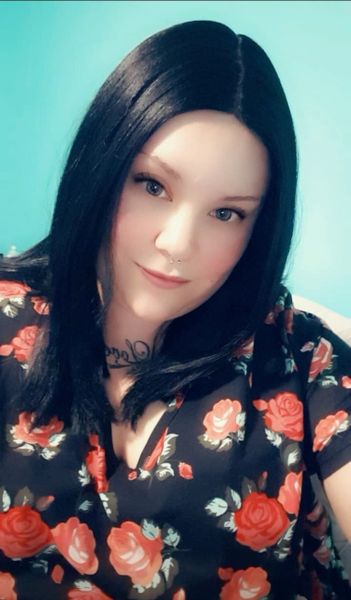 Glitter-solid black layered cut with blunt ends with middle part lace front synthetic wig